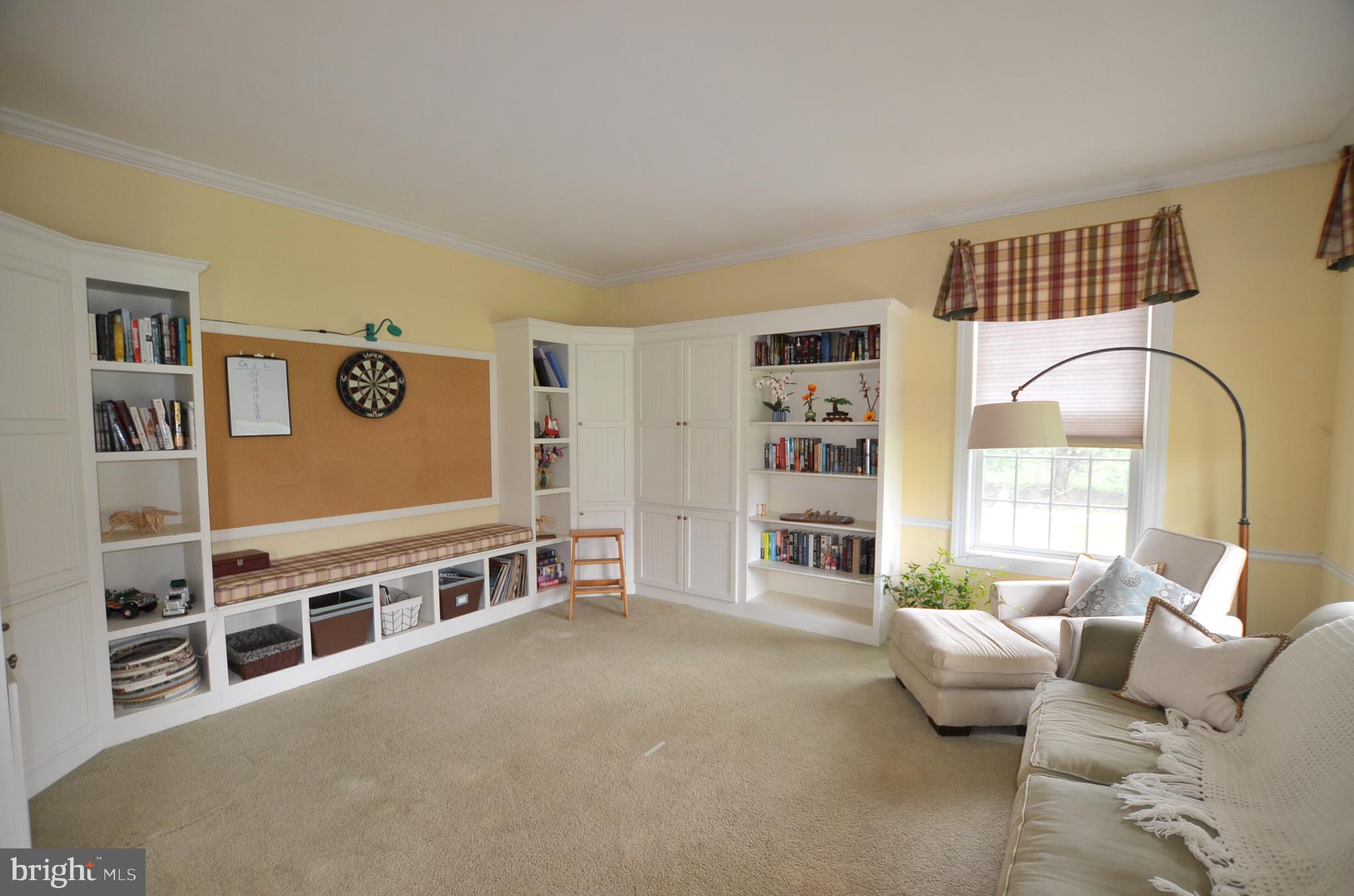 3 Shortledge Court Landenberg, PA 19350 - Photo 45 of 74 Front living room
