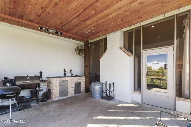 $699,000 | 151 Stump Ridge Road, Brandon, MS 39047