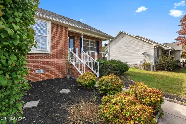 $339,500 | 541 Pebble Creek Road, Knoxville, TN 37918