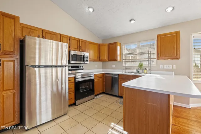 $339,500 | 541 Pebble Creek Road, Knoxville, TN 37918