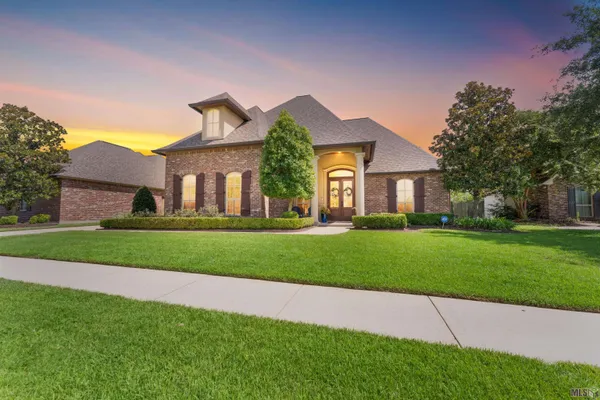 $560,000 | 36516 Oak Park Avenue, Prairieville, LA 70769