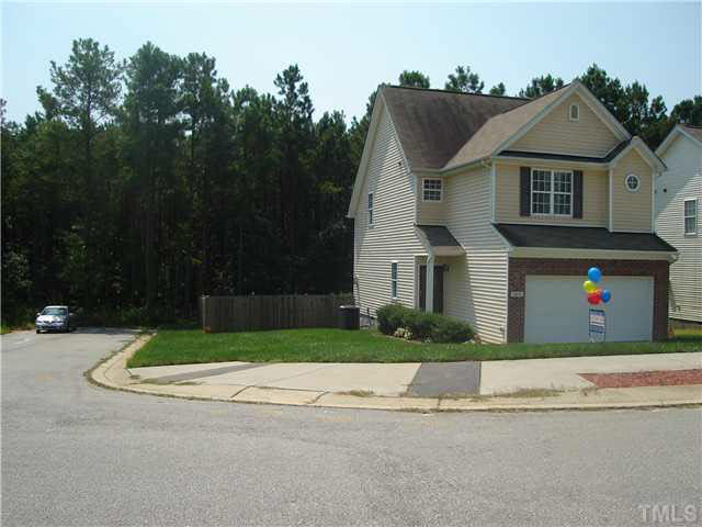 2805 Erinridge Road Raleigh, NC 27610 - Photo 3 of 11 Gallery Image 3