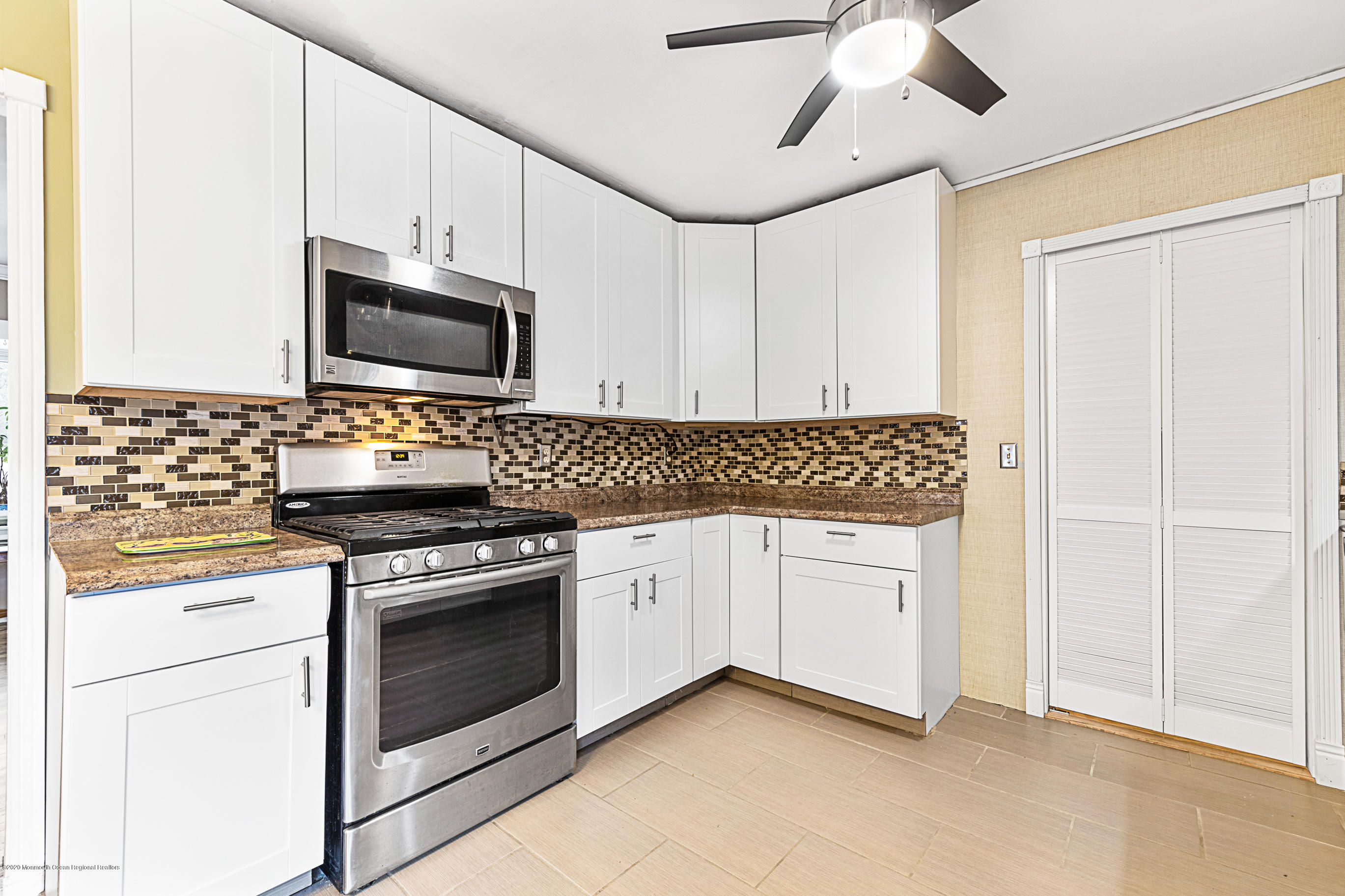 68 Sloop Creek Road Bayville, NJ 08721 - Photo 9 of 37 68SloopCreekOnline-12