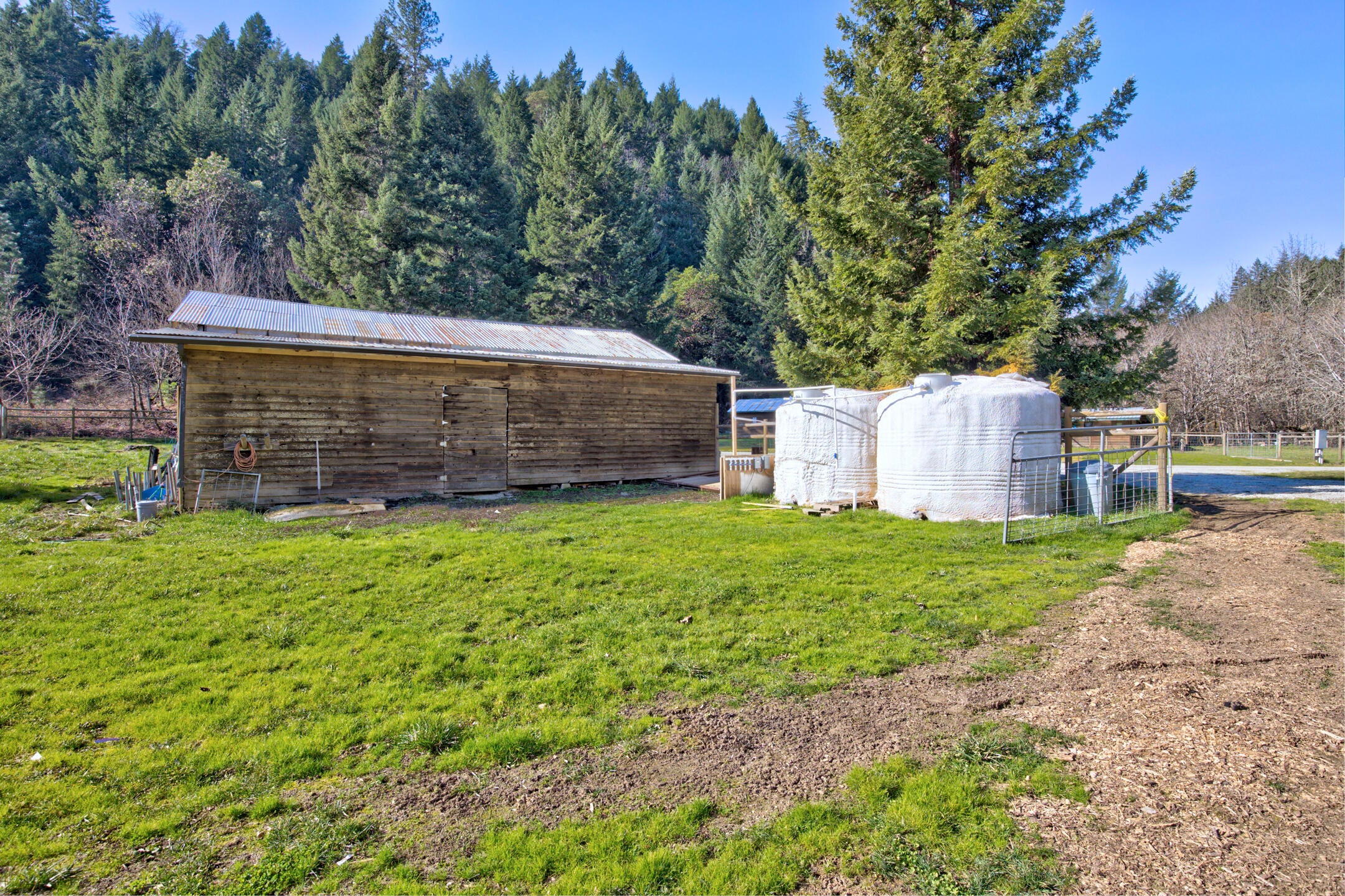 3704 Quartz Creek Road Merlin, OR 97532 - Photo 23 of 51 0R1A5819_20_21_22_23_1