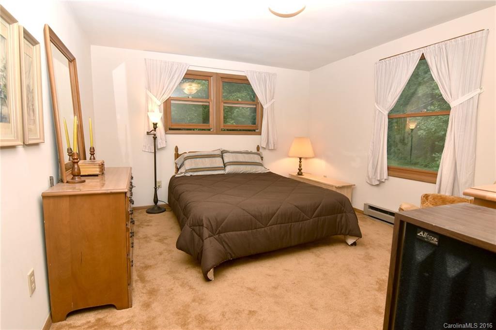 844 Rough Knob Road Clyde, NC 28721 - Photo 15 of 23 Gallery Image 15