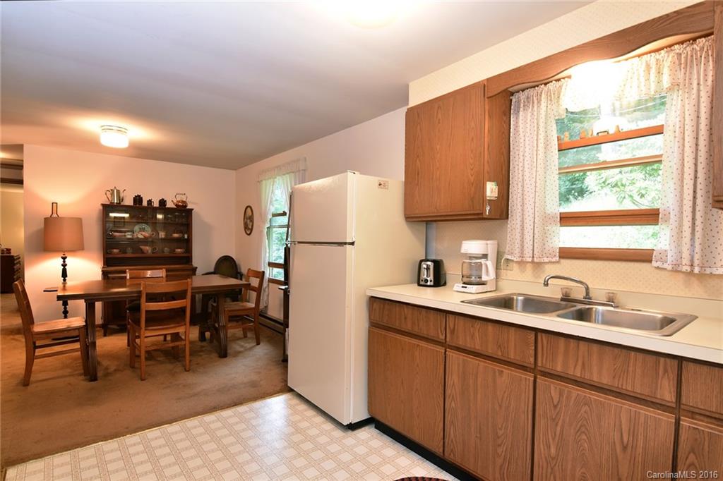 844 Rough Knob Road Clyde, NC 28721 - Photo 9 of 23 Gallery Image 9