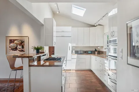 $2,150,000 | 28 Twin Oaks Avenue, San Rafael, CA 94901