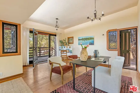 $2,195,000 | 19805 Valley View Drive, Topanga, CA 90290