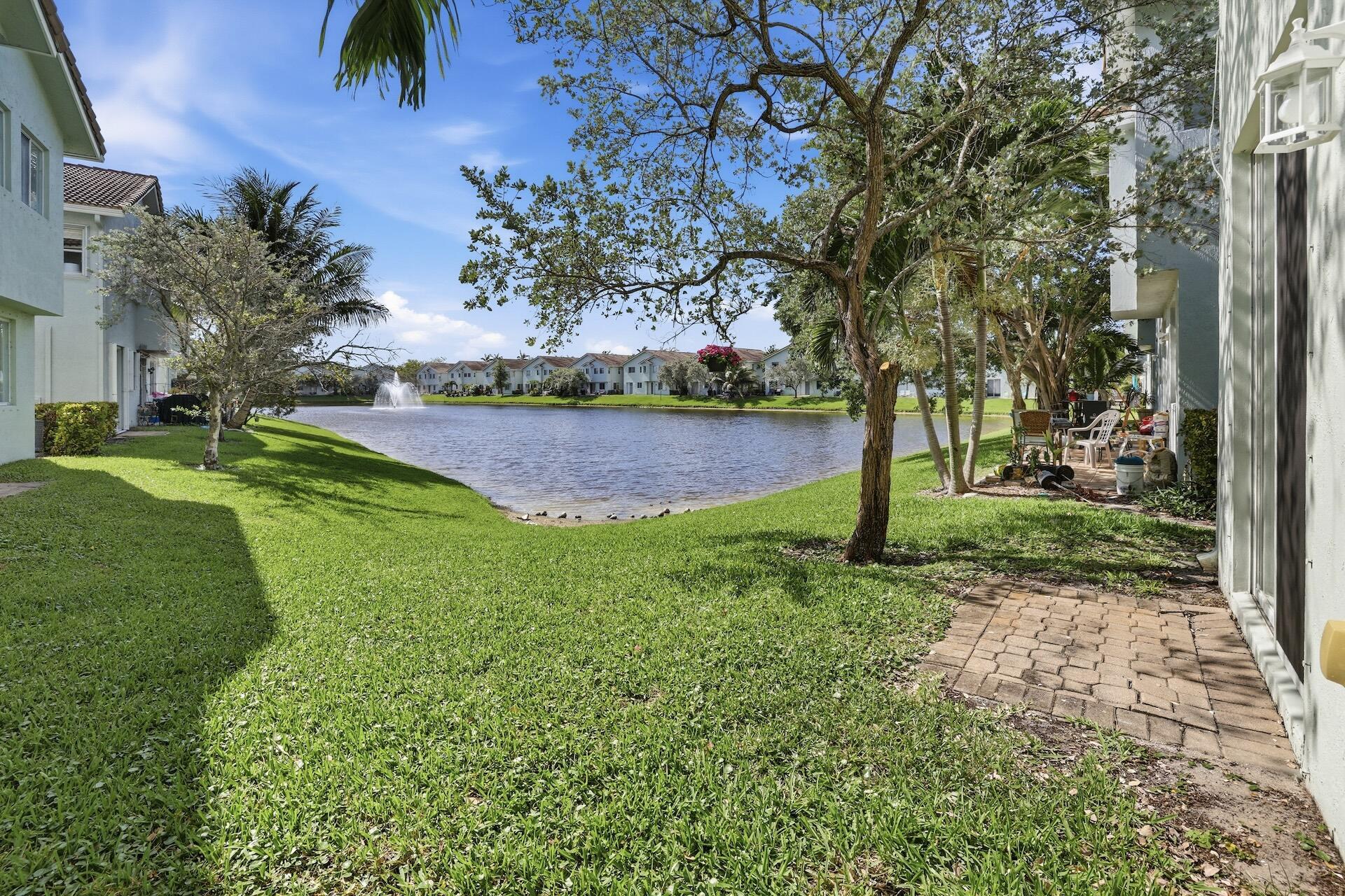 3068 Laurel Ridge Circle Riviera Beach, FL 33404 - Photo 24 of 32 0H8A4882