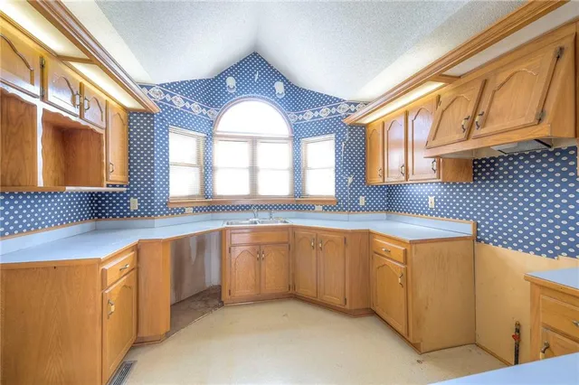 $150,000 | 204 West 1st Street, Garden City, MO 64747