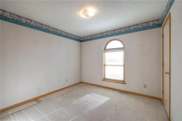 $150,000 | 204 West 1st Street, Garden City, MO 64747