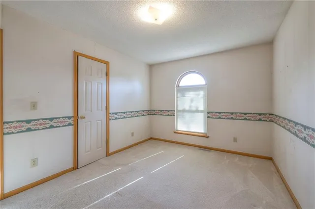 $150,000 | 204 West 1st Street, Garden City, MO 64747