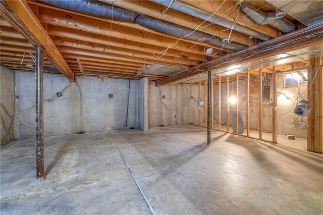 $150,000 | 204 West 1st Street, Garden City, MO 64747