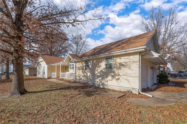 $150,000 | 204 West 1st Street, Garden City, MO 64747
