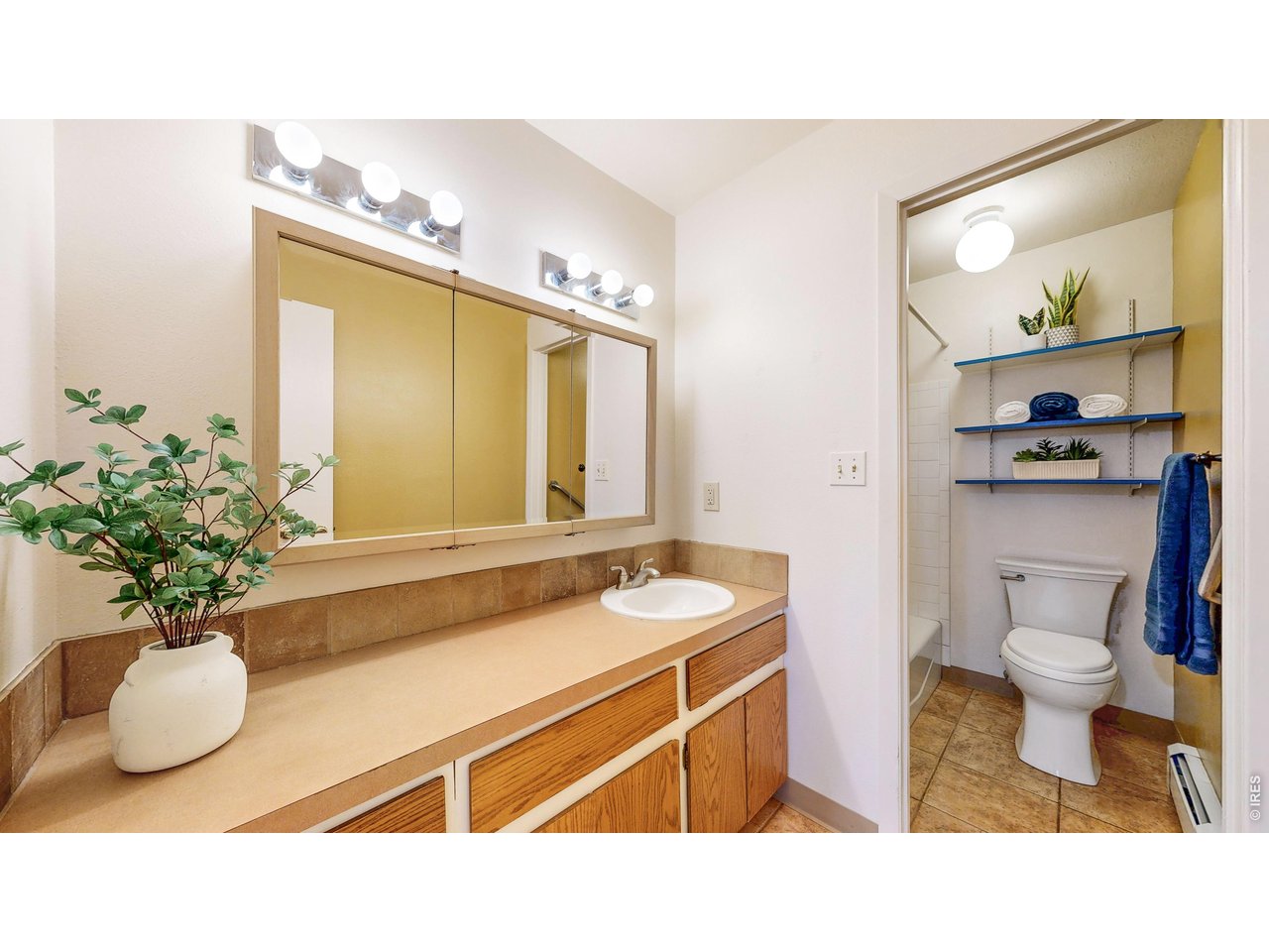 705 East Drake Road, Unit 25 Fort Collins, CO 80525 - Photo 22 of 34 Main Bath