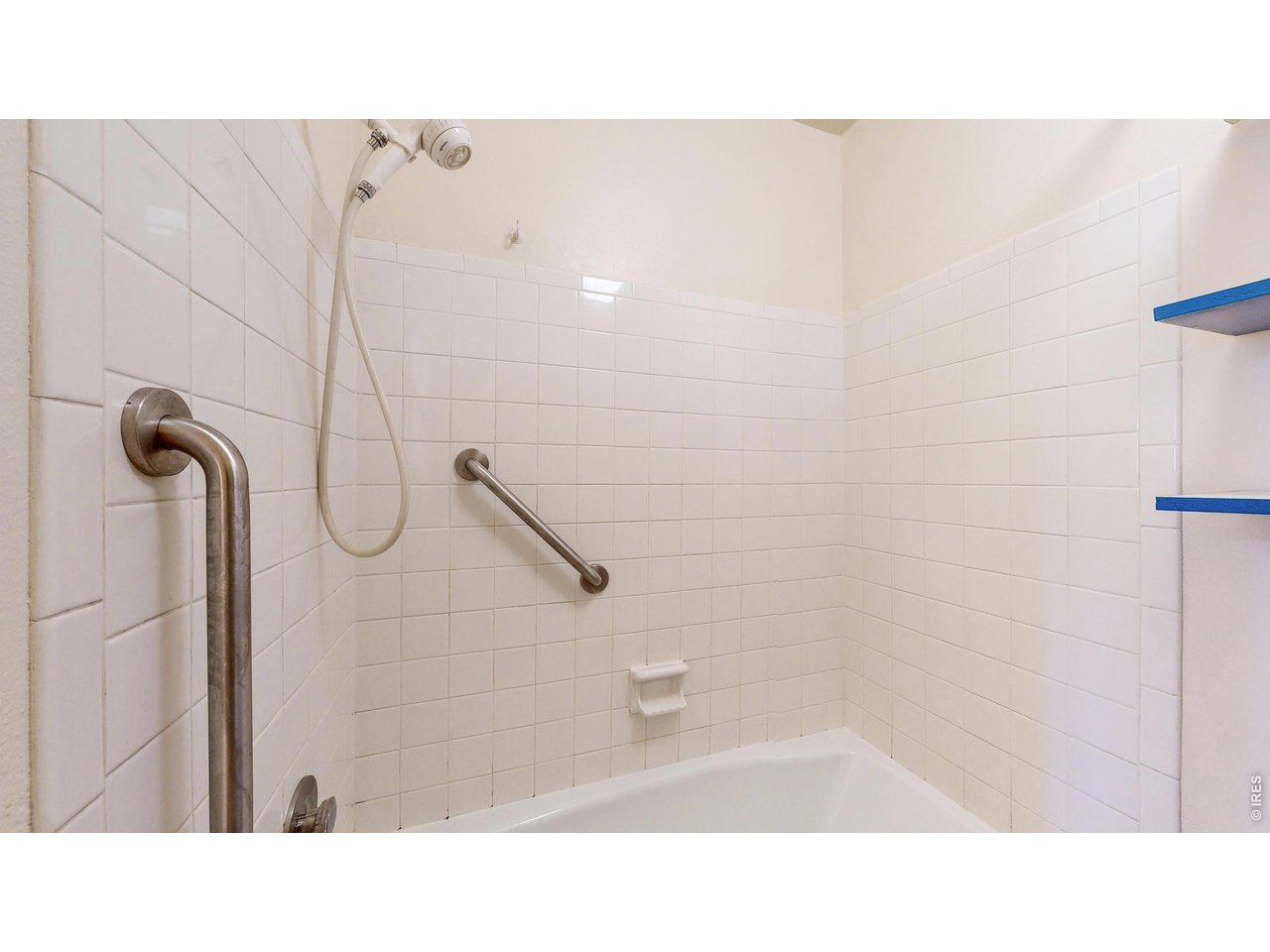 705 East Drake Road, Unit 25 Fort Collins, CO 80525 - Photo 23 of 34 Shower in Main Bath