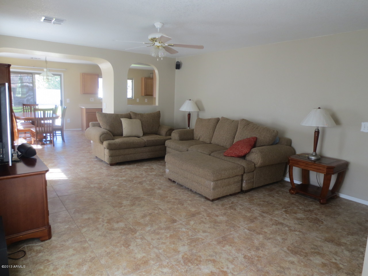 700 South Colonial Street Gilbert, AZ 85296 - Photo 2 of 6 Great Room
