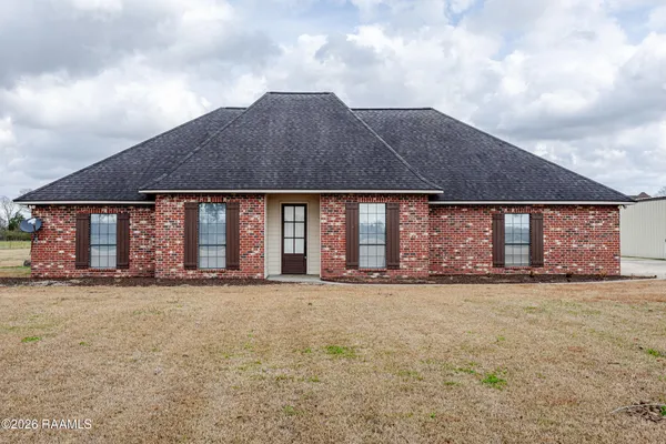 $395,000 | 326 Durousseau, Ville Platte, LA 70586