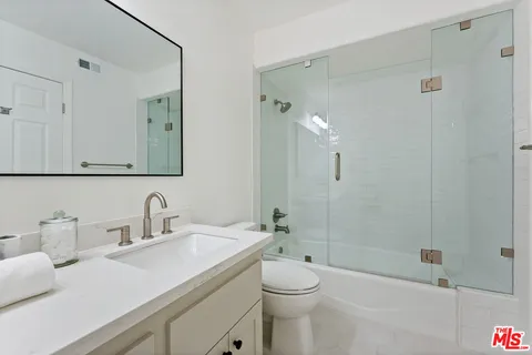 $1,549,000 | 1214 14th Street, Unit 204, Santa Monica, CA 90404