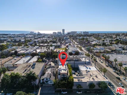$1,549,000 | 1214 14th Street, Unit 204, Santa Monica, CA 90404