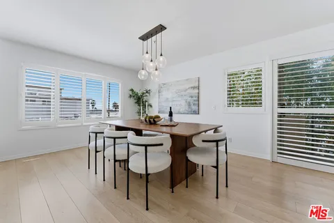 $1,549,000 | 1214 14th Street, Unit 204, Santa Monica, CA 90404
