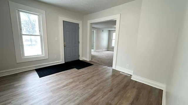 $205,000 | 986 Euclid Street, St. Paul, MN 55106