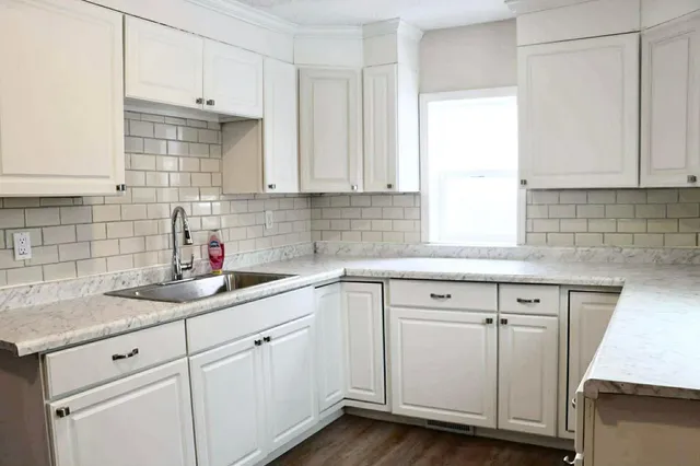 $205,000 | 986 Euclid Street, St. Paul, MN 55106