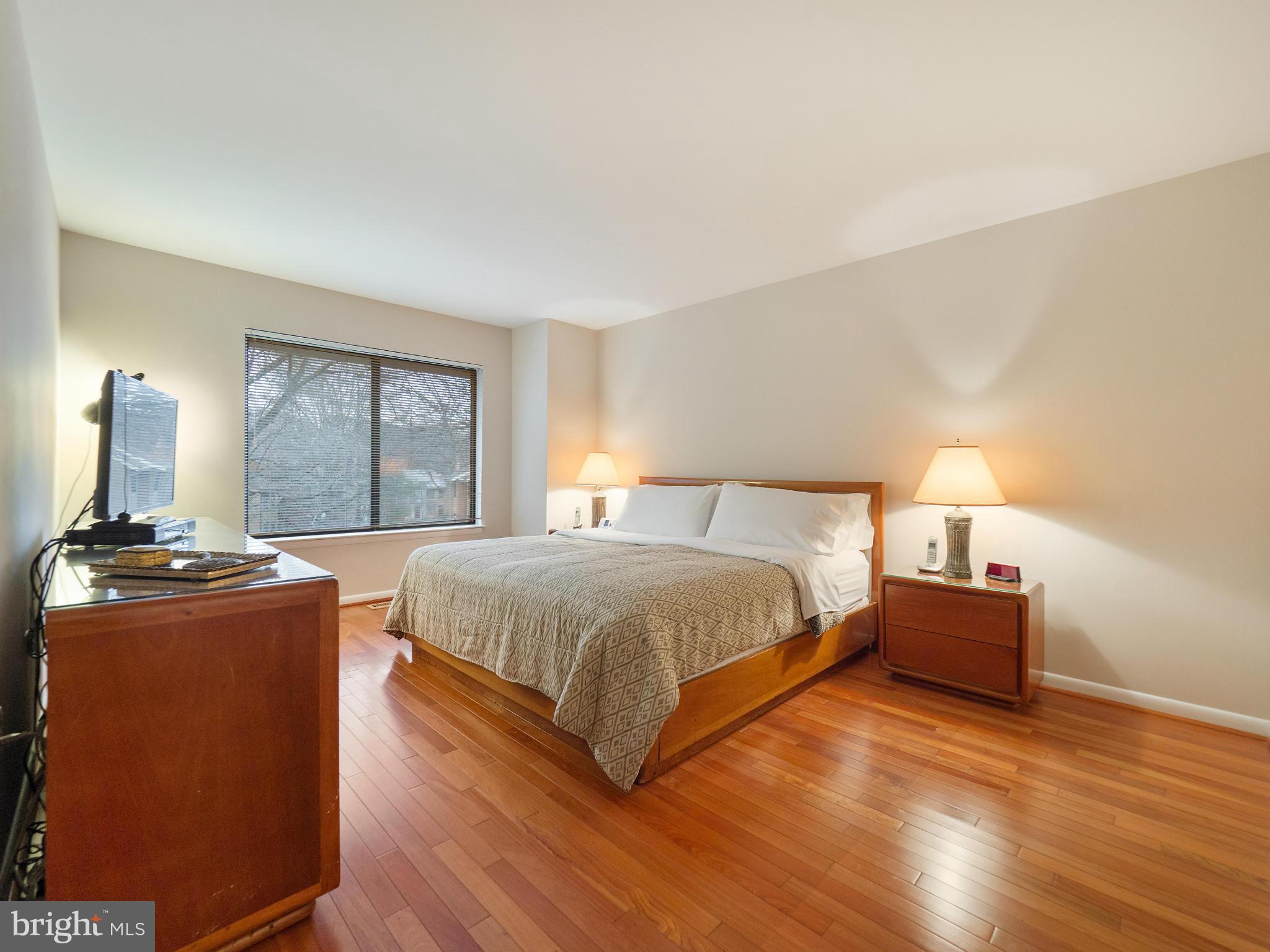 2042 Swans Neck Way Reston, VA 20191 - Photo 13 of 30 Master with gorgeous rosewood flooring