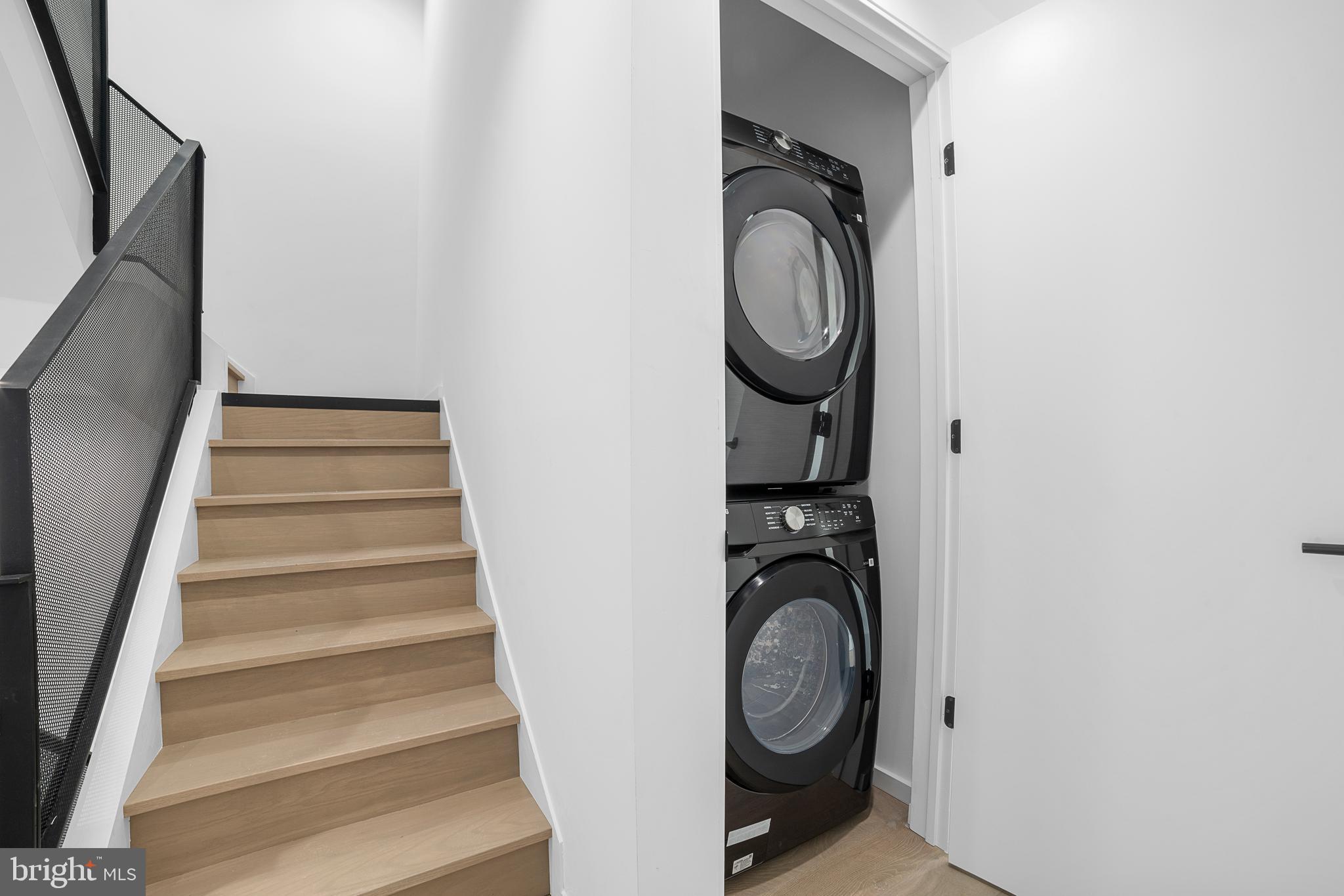 2018 Ellsworth Street Philadelphia, PA 19146 - Photo 33 of 47 a view of entryway with washer and dryer