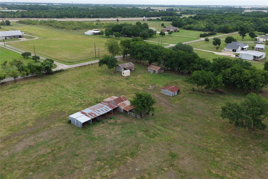 371 Liska Road Ennis, TX 75119 - Photo 9 of 11