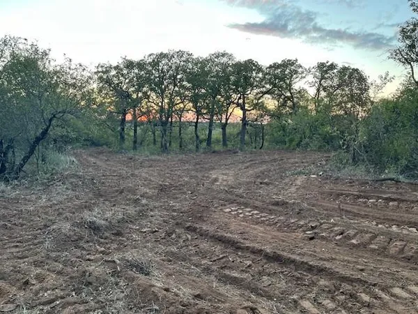 $535,500 | 16 Loving Tx 76460, Loving, TX 76460