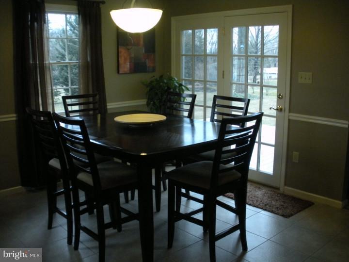 905 Pine Heights Road Reading, PA 19605 - Photo 6 of 15 Dining Room