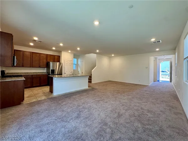$2,250 | 5677 Asyma Court, Las Vegas, NV 89113