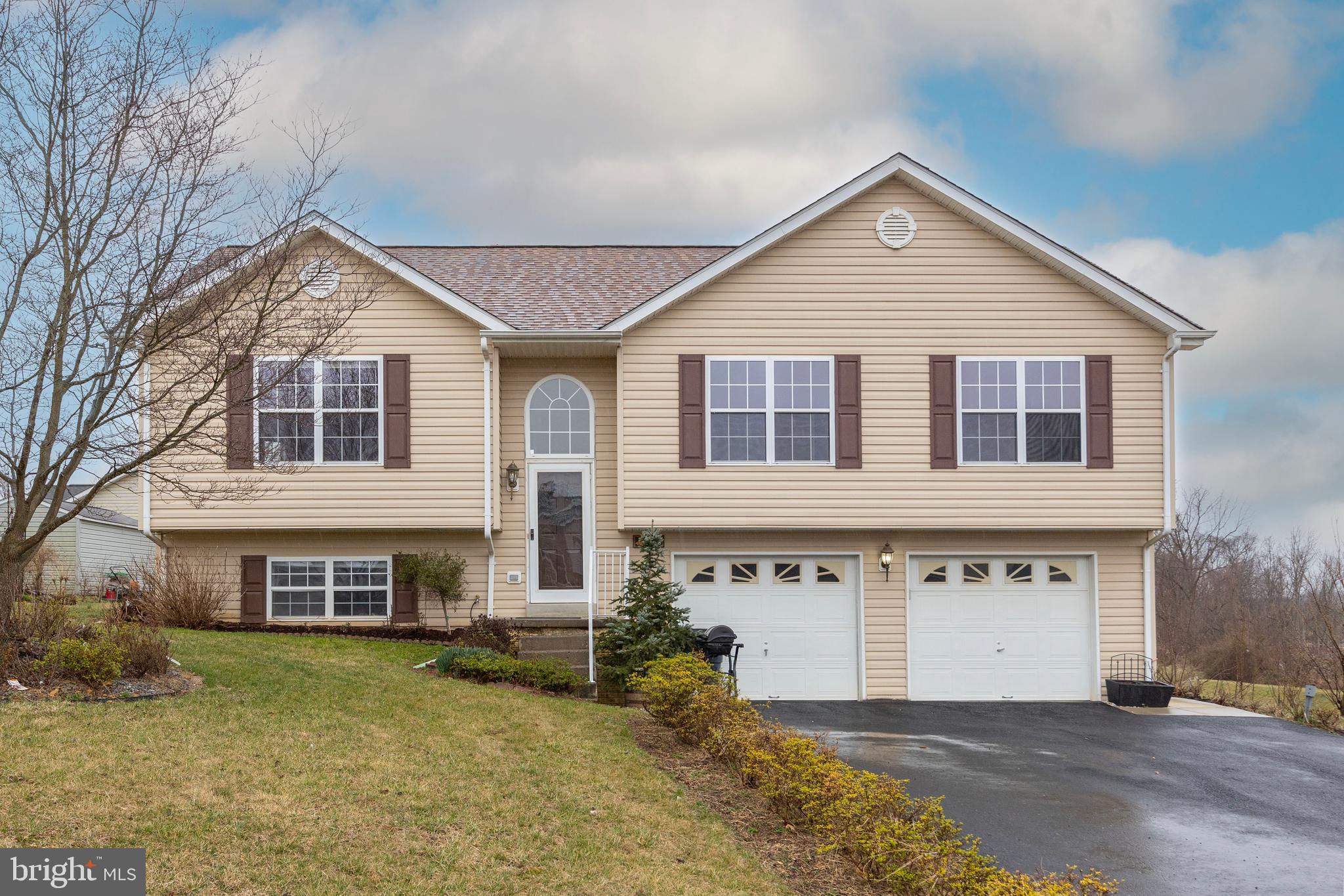 29 Roger Court Ranson, WV 25438 - Photo 1 of 41 Welcome Home!! Just in time for the Spring Blooms