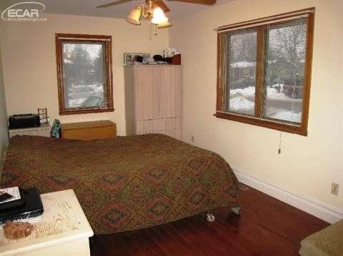 986 Parallel Street Fenton, MI 48430 - Photo 15 of 27 20430274-14.JPG