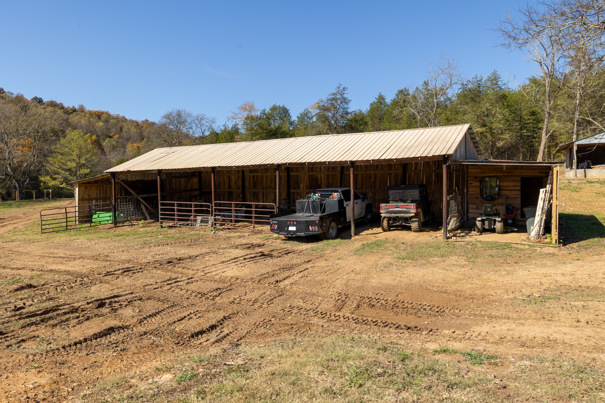 499 Tallent Road Pulaski, TN 38478 - Photo 19 of 38 a view of a house with backyard and sitting area