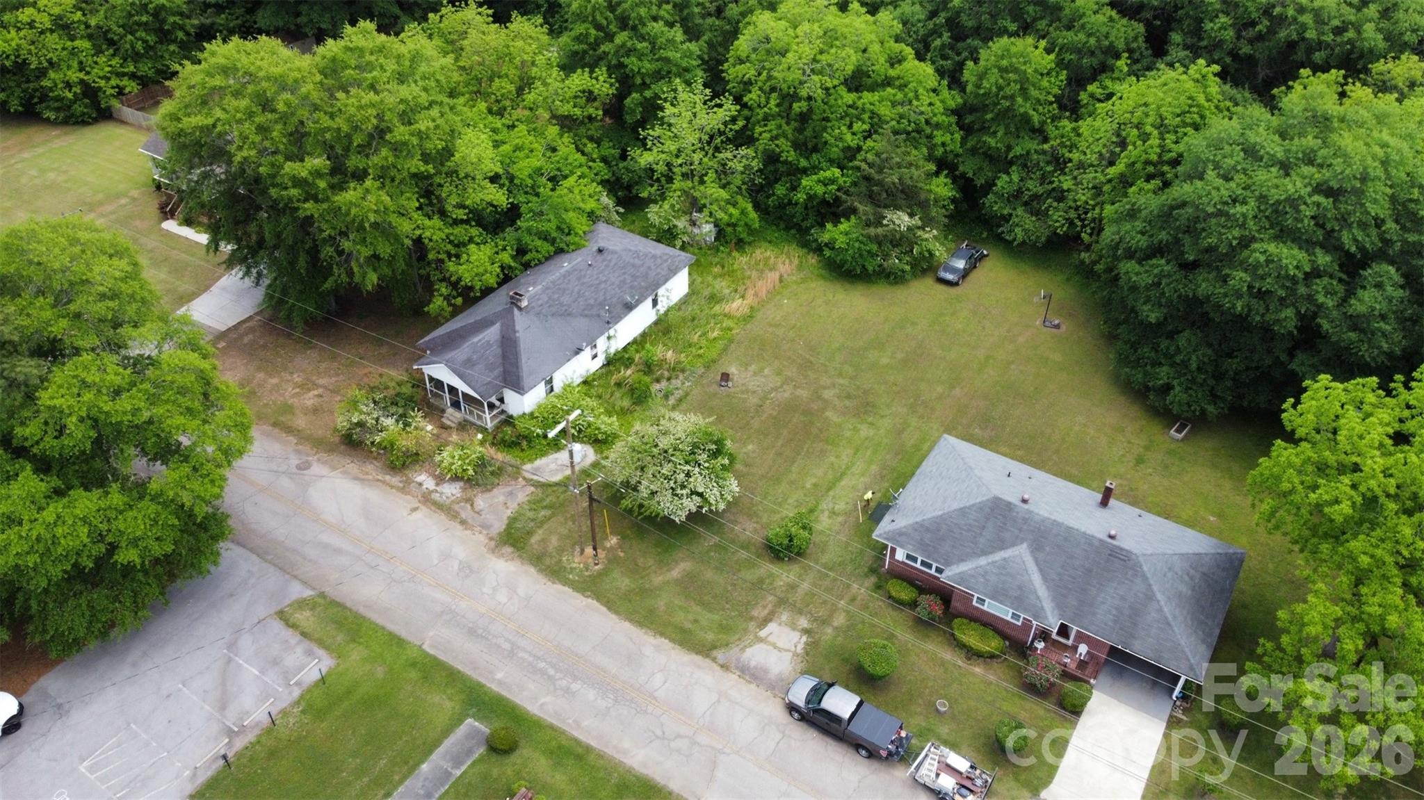 212 Ligon Street Chester, SC 29706 - Photo 2 of 9