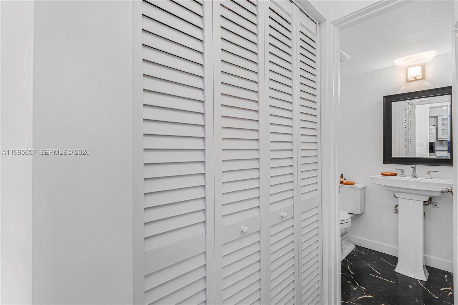 1658 Bay Road, Unit 701 Miami Beach, FL 33139 - Photo 11 of 26