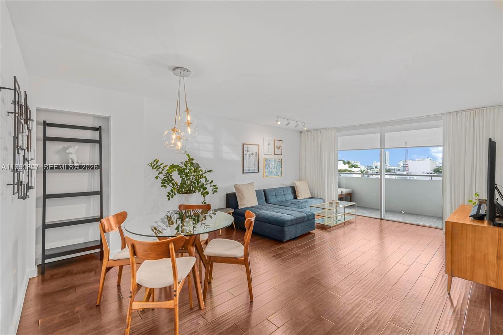 1658 Bay Road, Unit 701 Miami Beach, FL 33139 - Photo 2 of 26