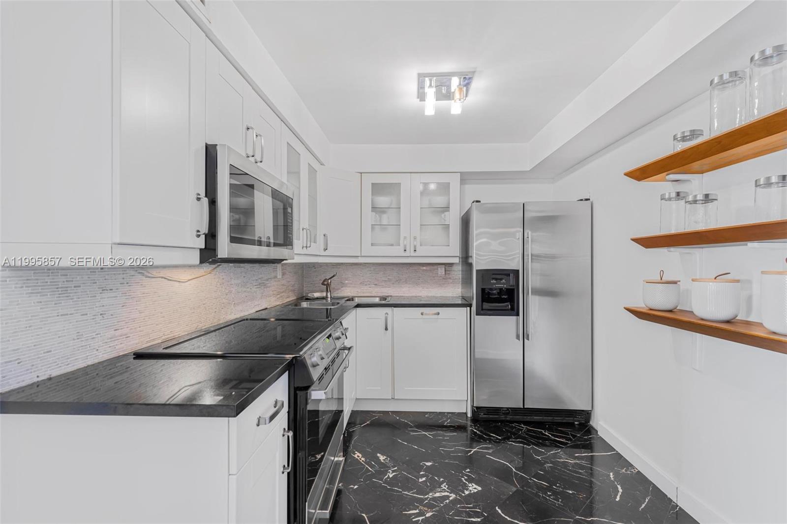 1658 Bay Road, Unit 701 Miami Beach, FL 33139 - Photo 3 of 26