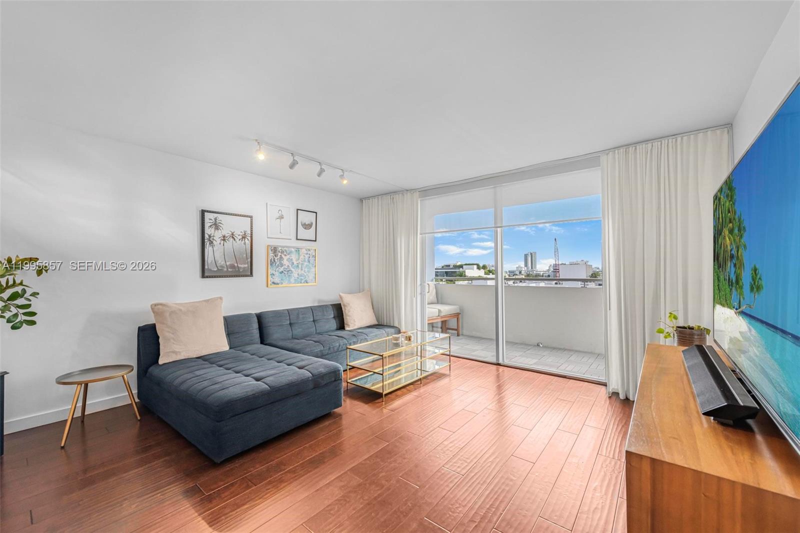 1658 Bay Road, Unit 701 Miami Beach, FL 33139 - Photo 9 of 26