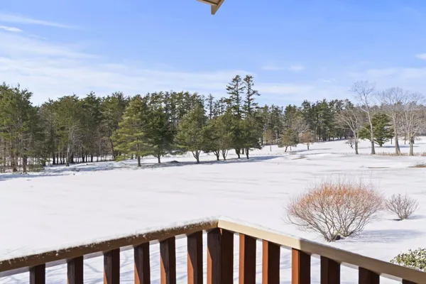 $400,000 | 43 Estates Drive, Unit 4, Manchester, ME 04351