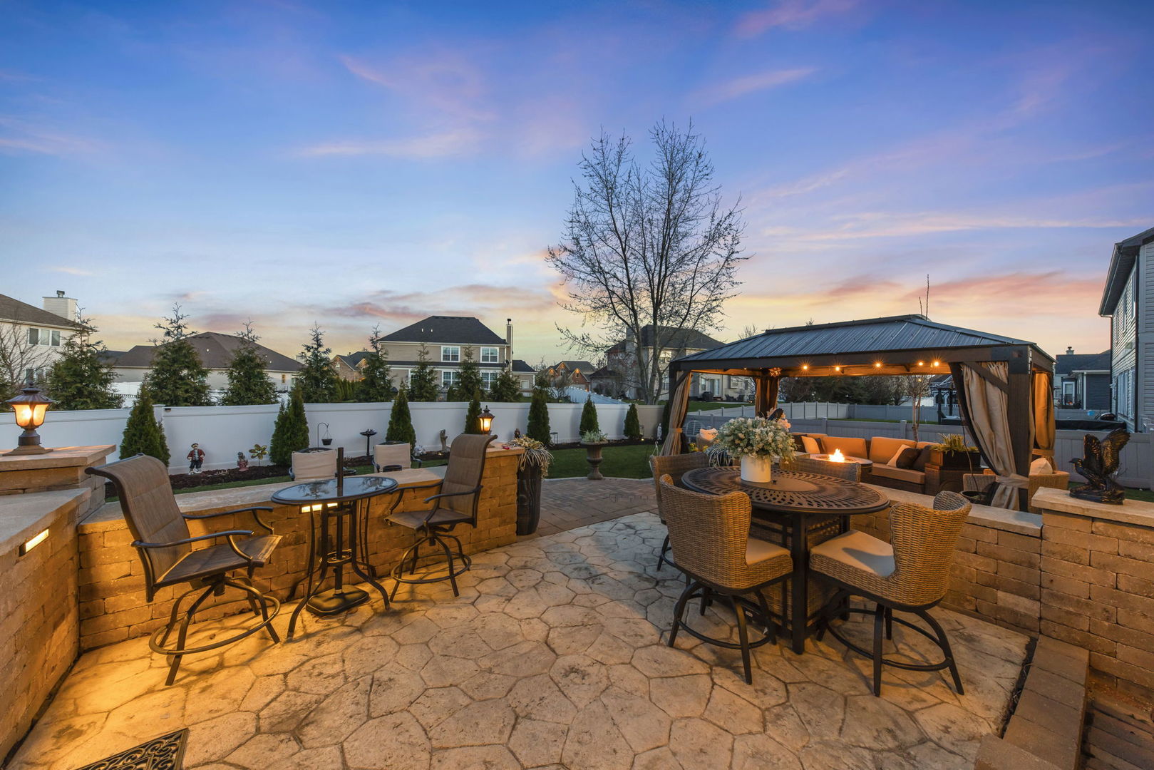 16441 Mueller Circle Plainfield, IL 60586 - Photo 35 of 50 a view of a chairs and table in patio