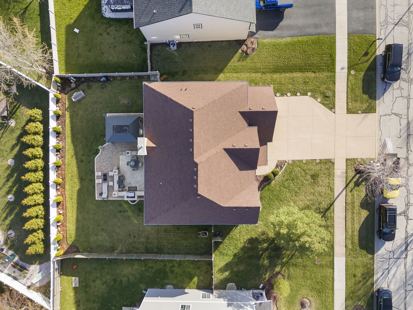 16441 Mueller Circle Plainfield, IL 60586 - Photo 42 of 50 an aerial view of a house with a yard