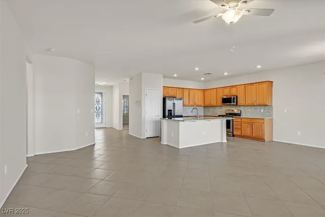 $2,850 | 2202 Blackburn Hills Avenue, Henderson, NV 89044