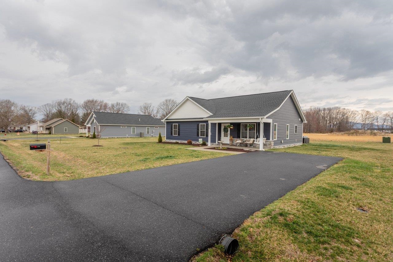 106 16th Street Grottoes, VA 24441 - Photo 40 of 71 a view of a house with swimming pool and yard
