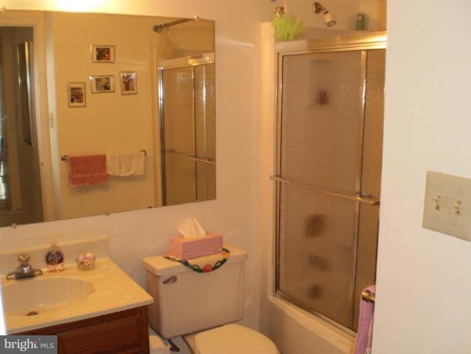 3720 Capulet Terrace, Unit 45 Silver Spring, MD 20906 - Photo 13 of 16 Bath #1