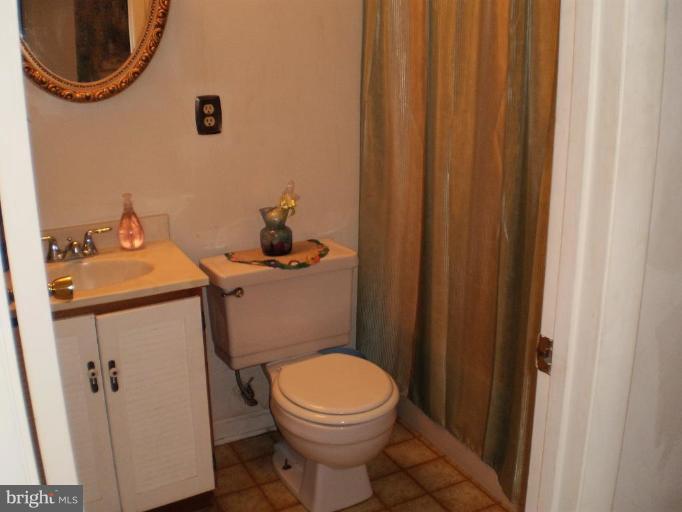 3720 Capulet Terrace, Unit 45 Silver Spring, MD 20906 - Photo 14 of 16 Bath #2