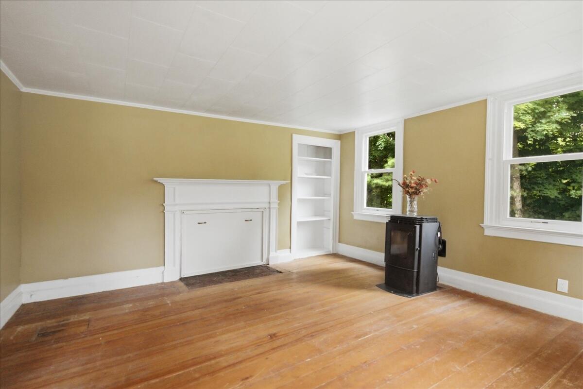 1135 Manchester Road Belgrade, ME 04917 - Photo 10 of 110 038-Living Room 21