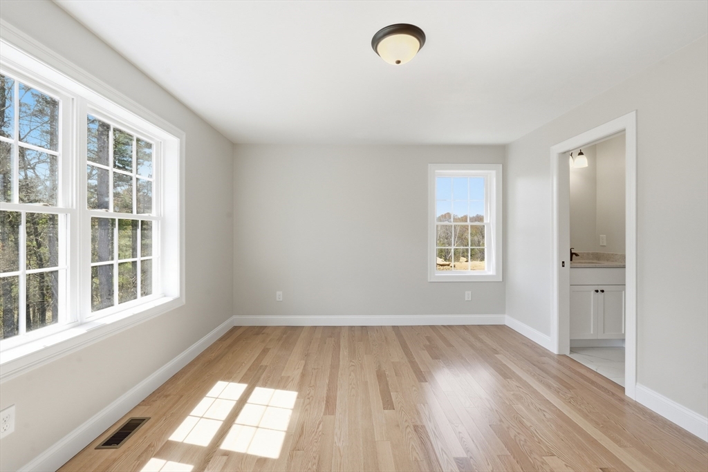 10 Foster Road West Brookfield, MA 01585 - Photo 12 of 38